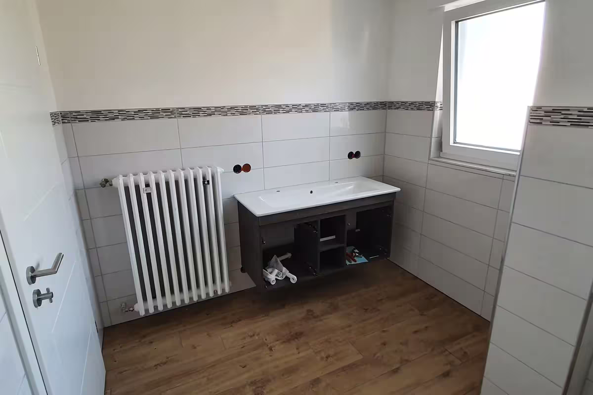 Neu verlegter Holzoptik-Boden